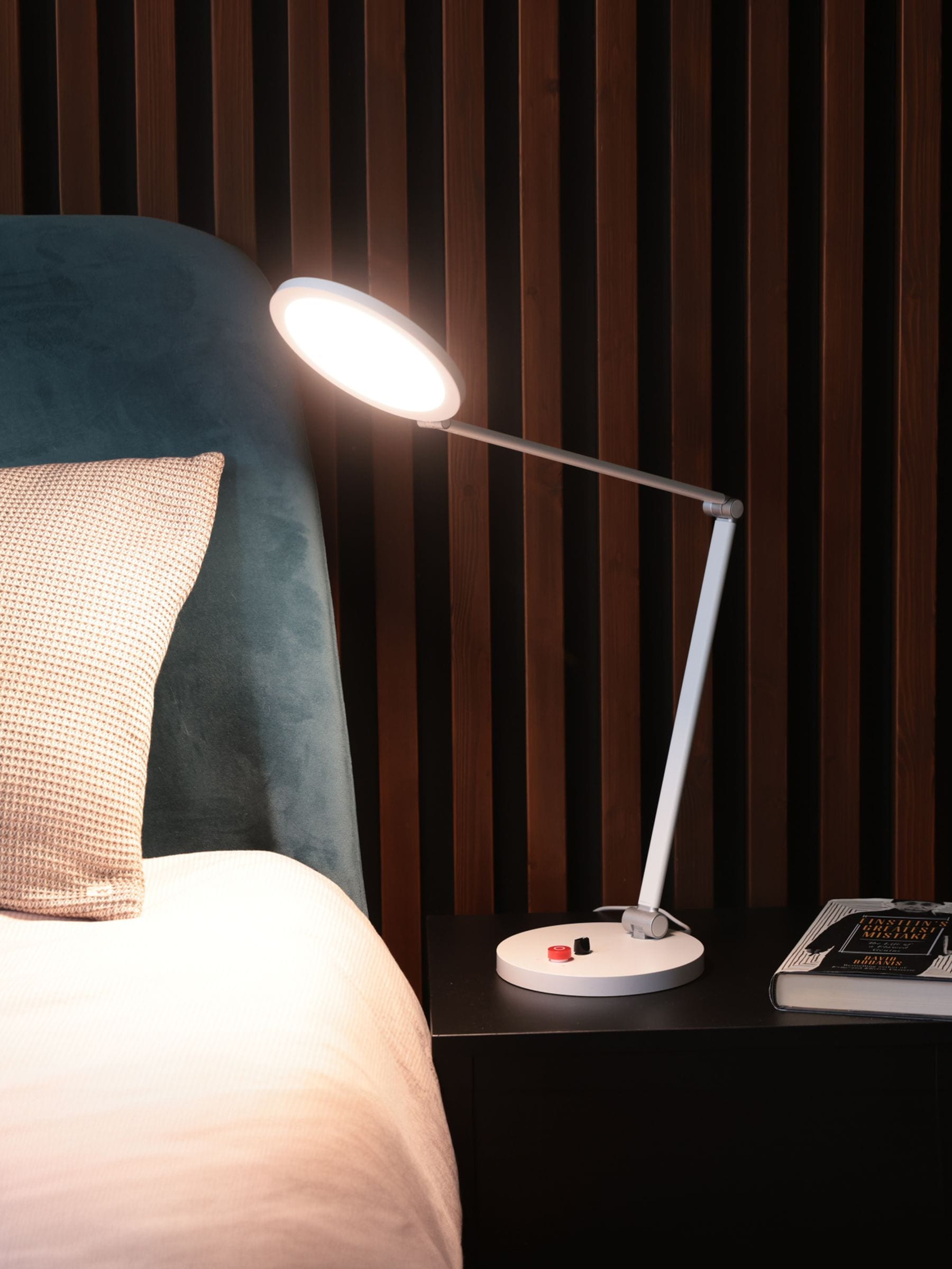 Daylight Company Tricolor desk lamp white, imported from the UK
