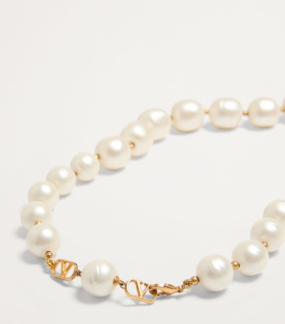 Valentino Garavani Coeur Royal beaded necklace with heart pendant - British product