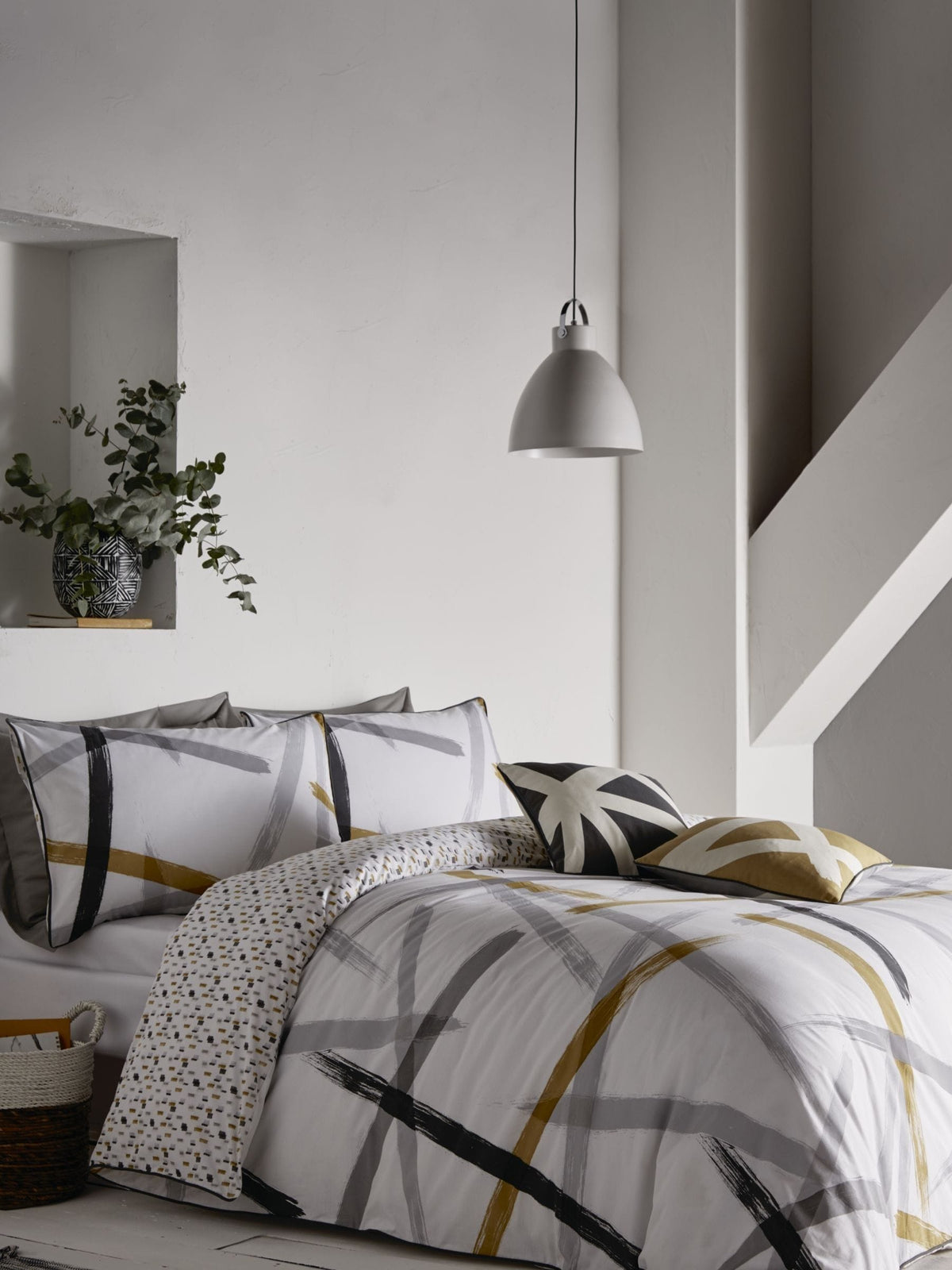 Appletree Grey Leda Geo Piped duvet cover and pillowcase set - British product