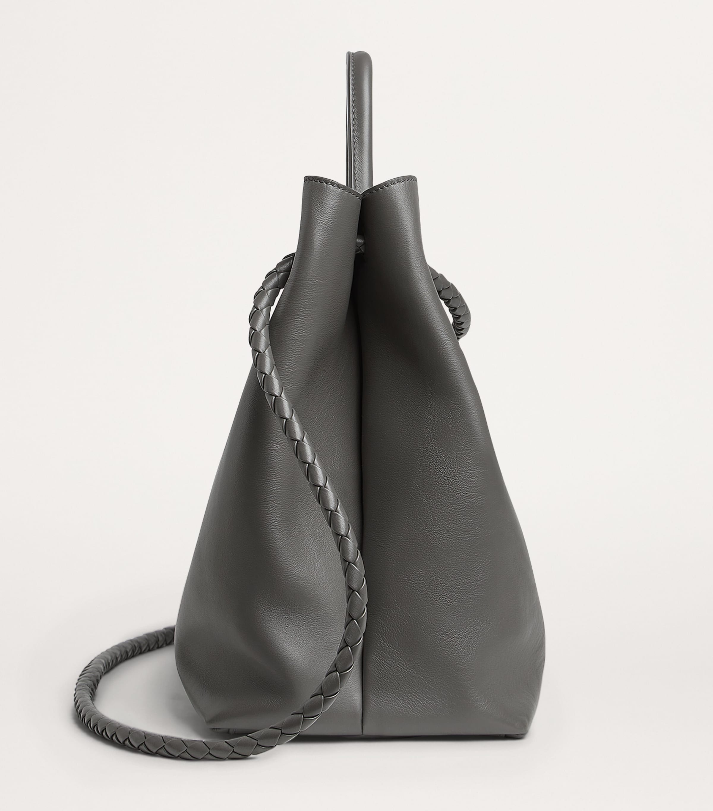 Bottega Veneta large Andiamo shoulder bag leather Italy (British brand)