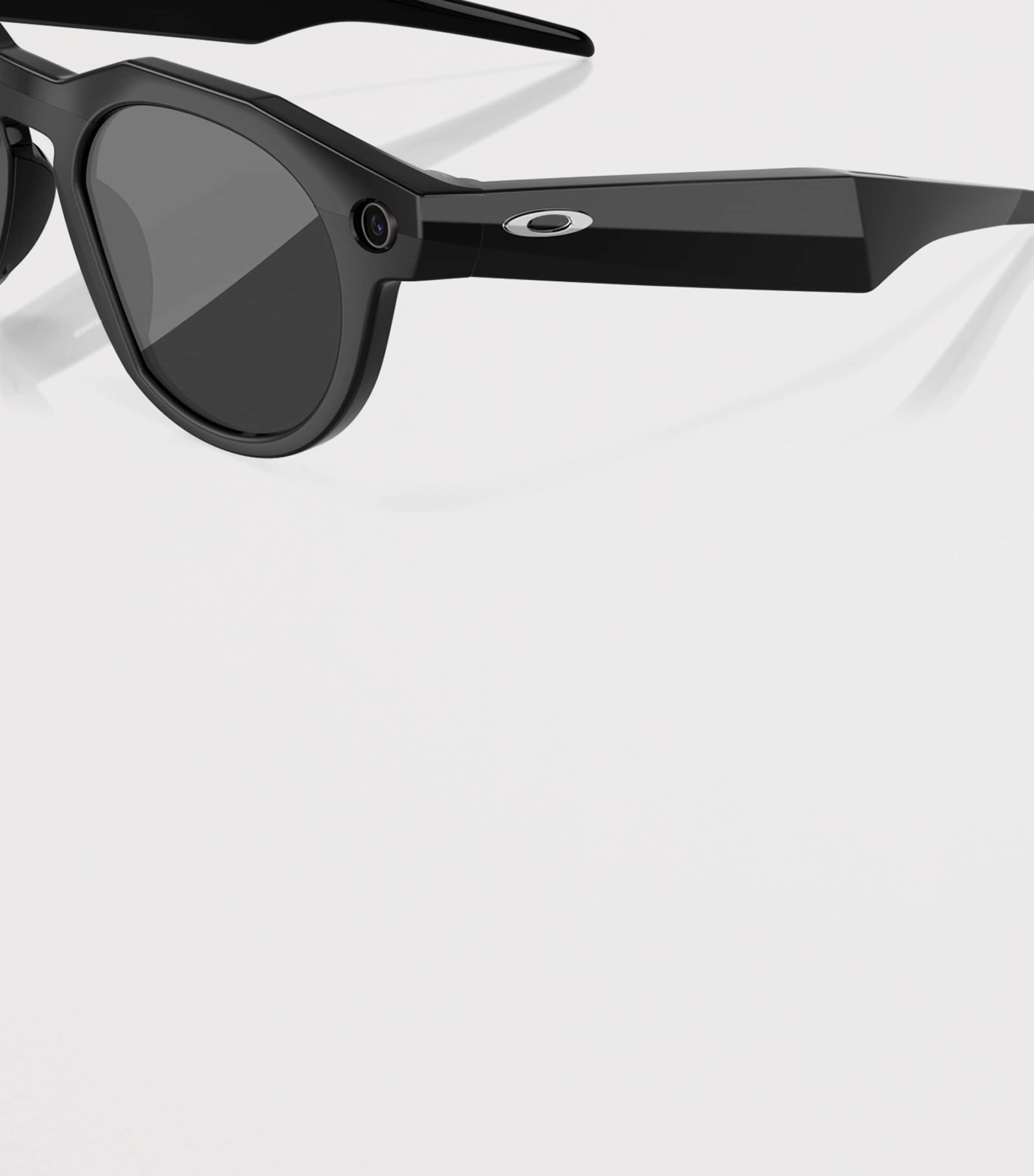 Oakley Meta AI HSTN sunglasses (British brand)