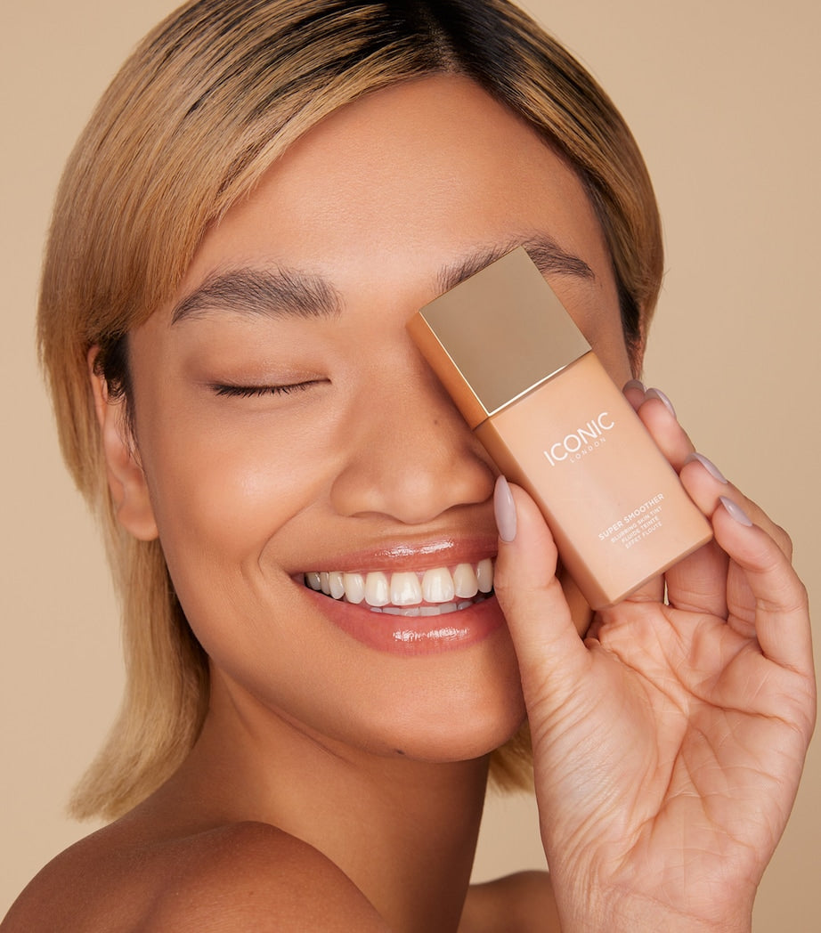 Iconic London Super Smoother Blurring Skin Tint, UK version
