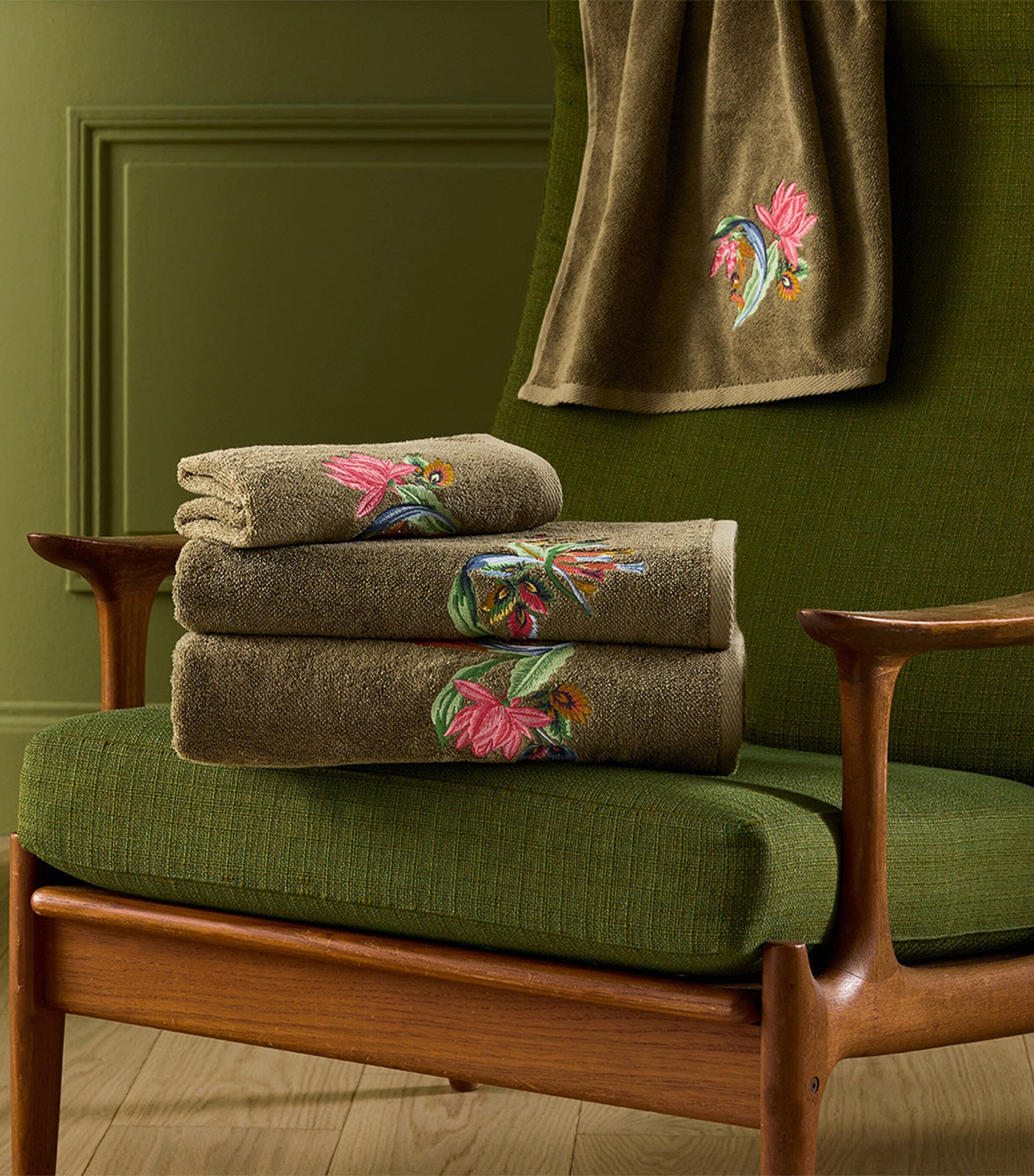 Yves Delorme Eze bath sheet 92cm x 160cm - British product