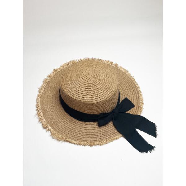 Straw hat with black ribbon bow beige - British product