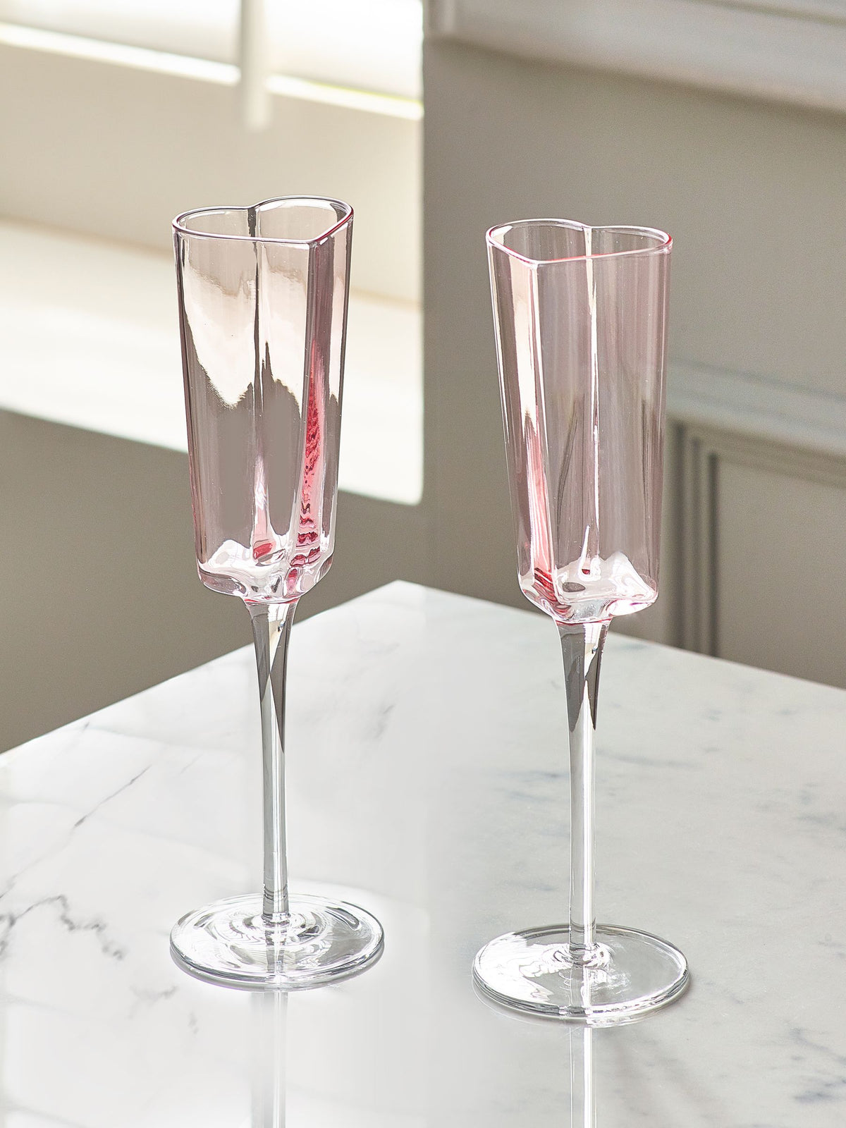 Pink Set of 2 Heart Champagne Flutes Glassware