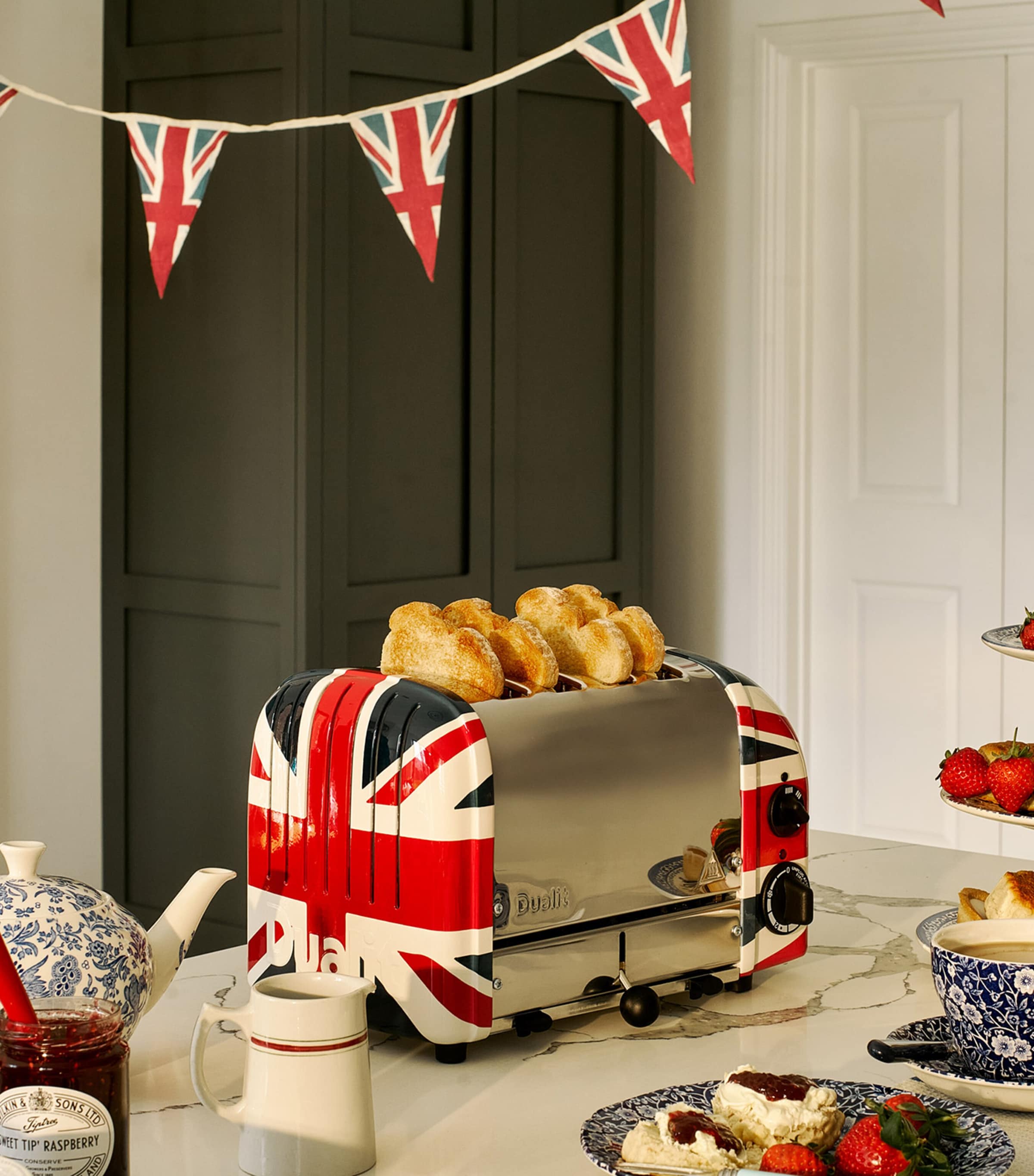 Dualit NewGen Classic 4-Slot Toaster - British product