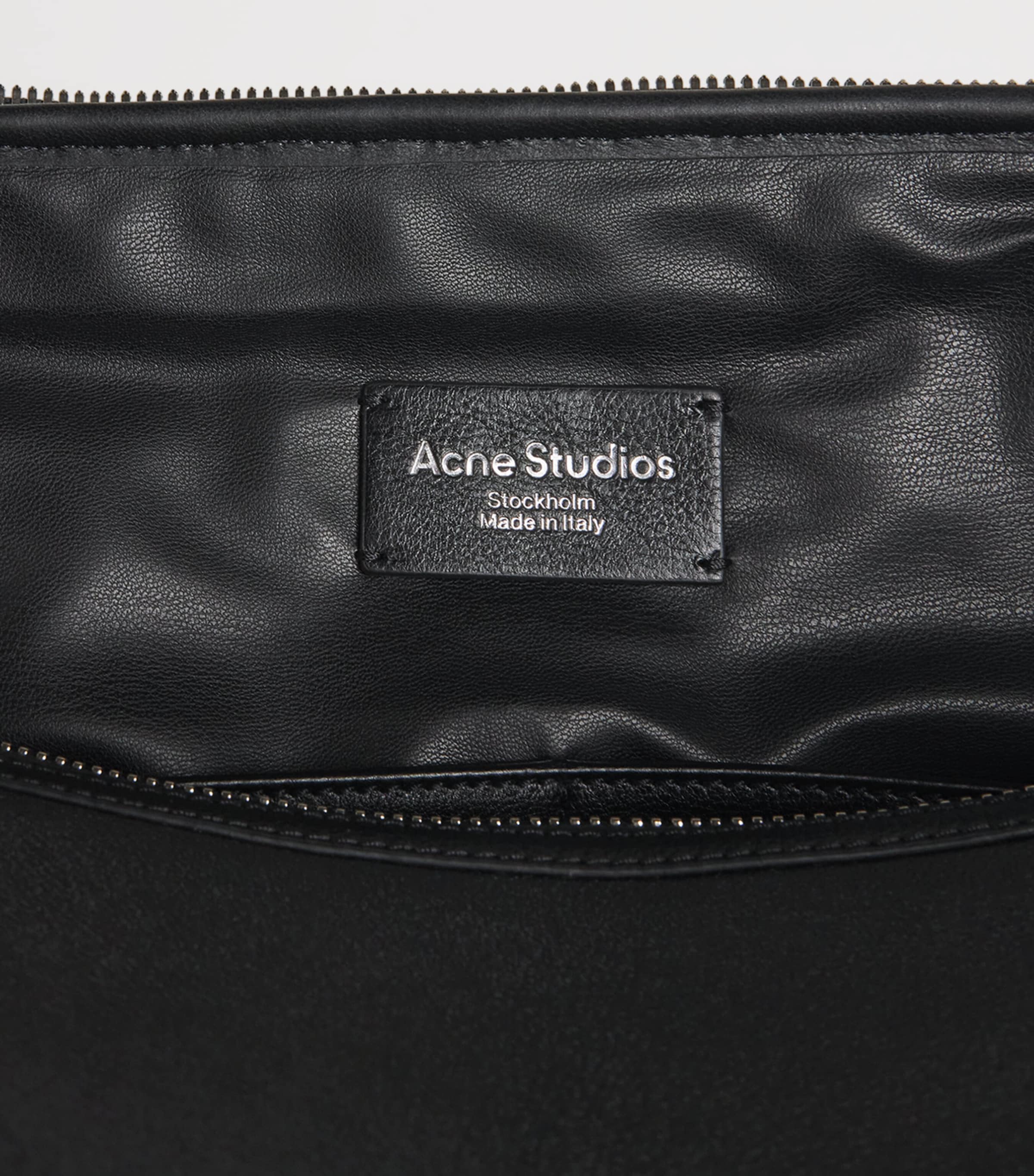 Acne Studios Leder Camero Hotel Umhängetasche, importiert aus dem Vereinigten Königreich