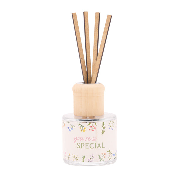 The Cottage Garden Floral Candle & Diffuser Set