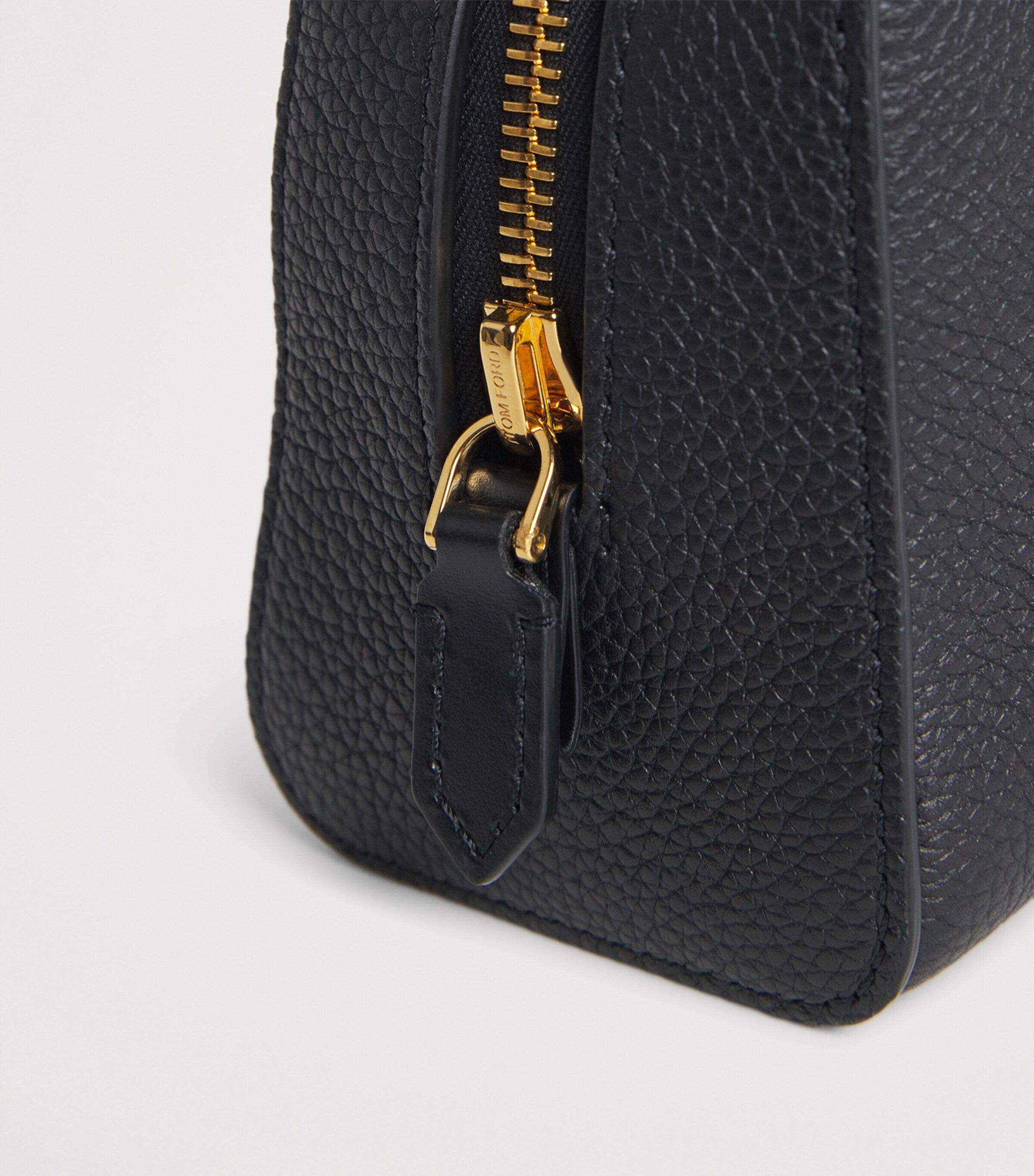 TOM FORD leather wash bag (British brand)