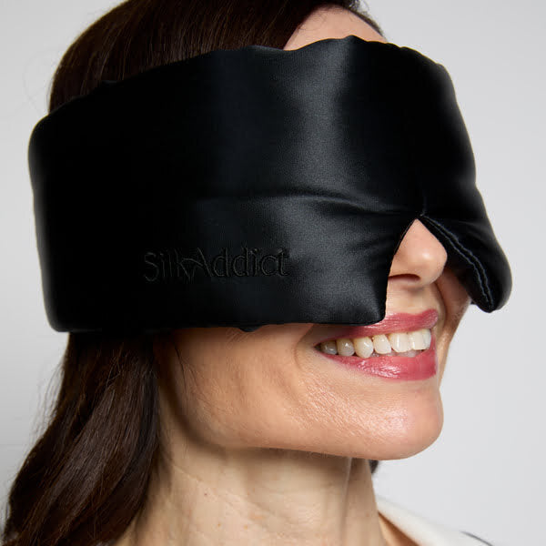 Silk Addict weighted sleep mask black, UK version