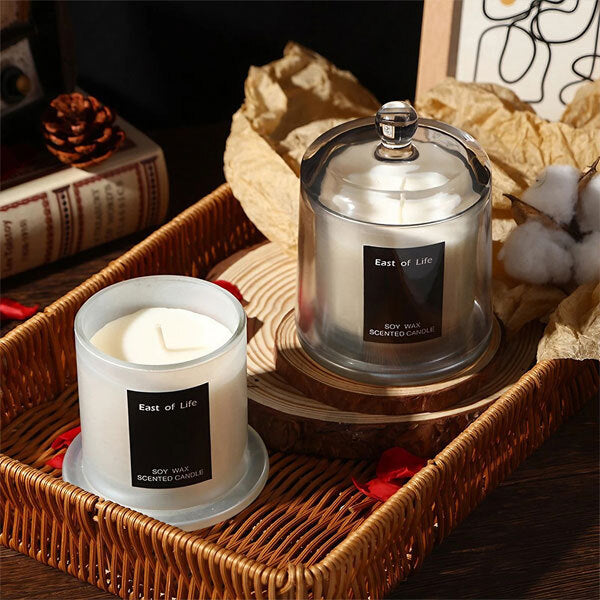Livingandhome scented candle English Pear & Freesia - British product