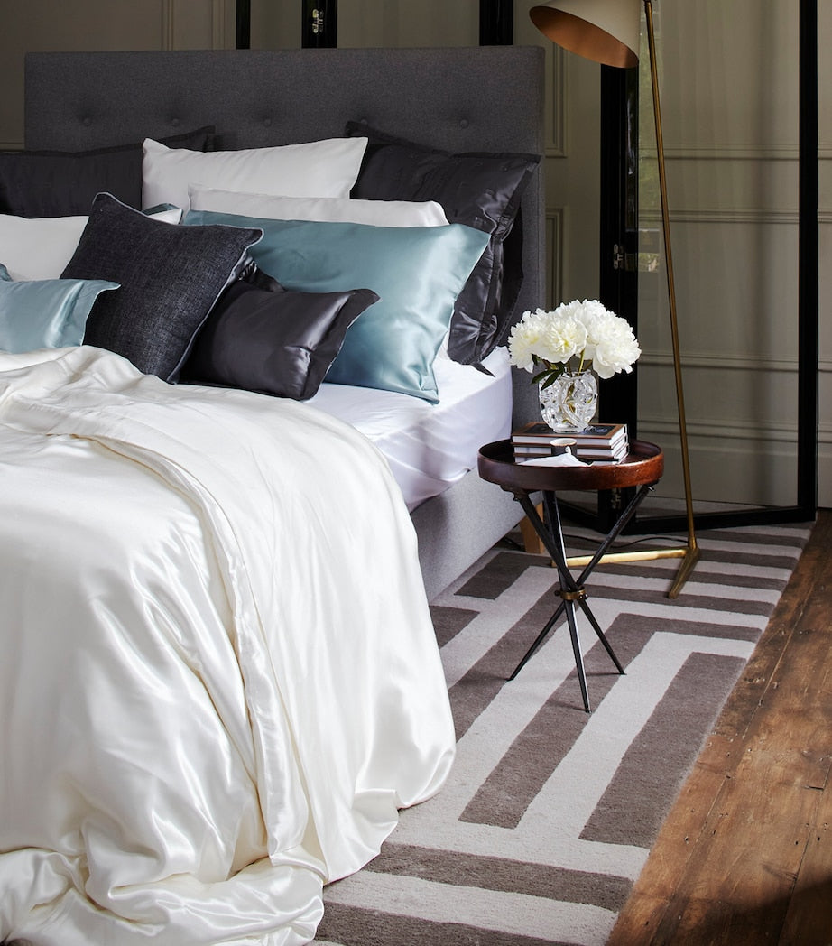 Gingerlily silk king fitted sheet 150cm x 200cm, UK version