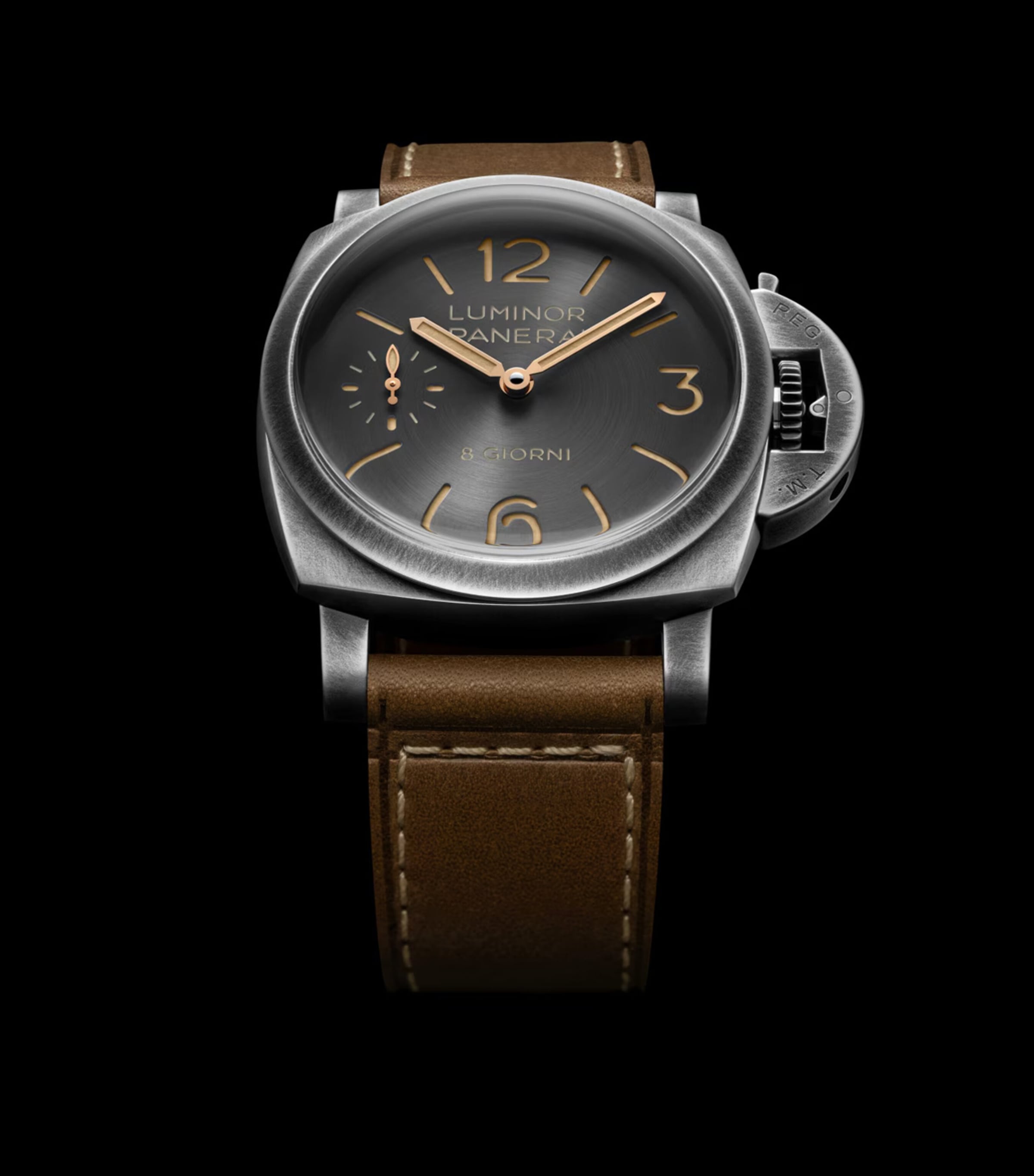 Panerai Luminor 8 Giorni watch 44mm, UK version