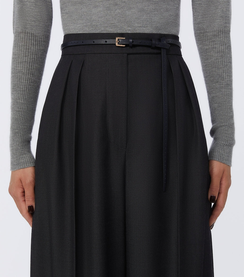 Max Mara leather slim belt with gold-tone hardware, UK version