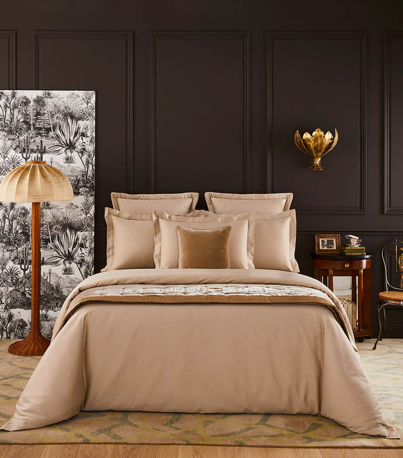 Yves Delorme Triomphe double duvet cover 200cm x 200cm (British brand)