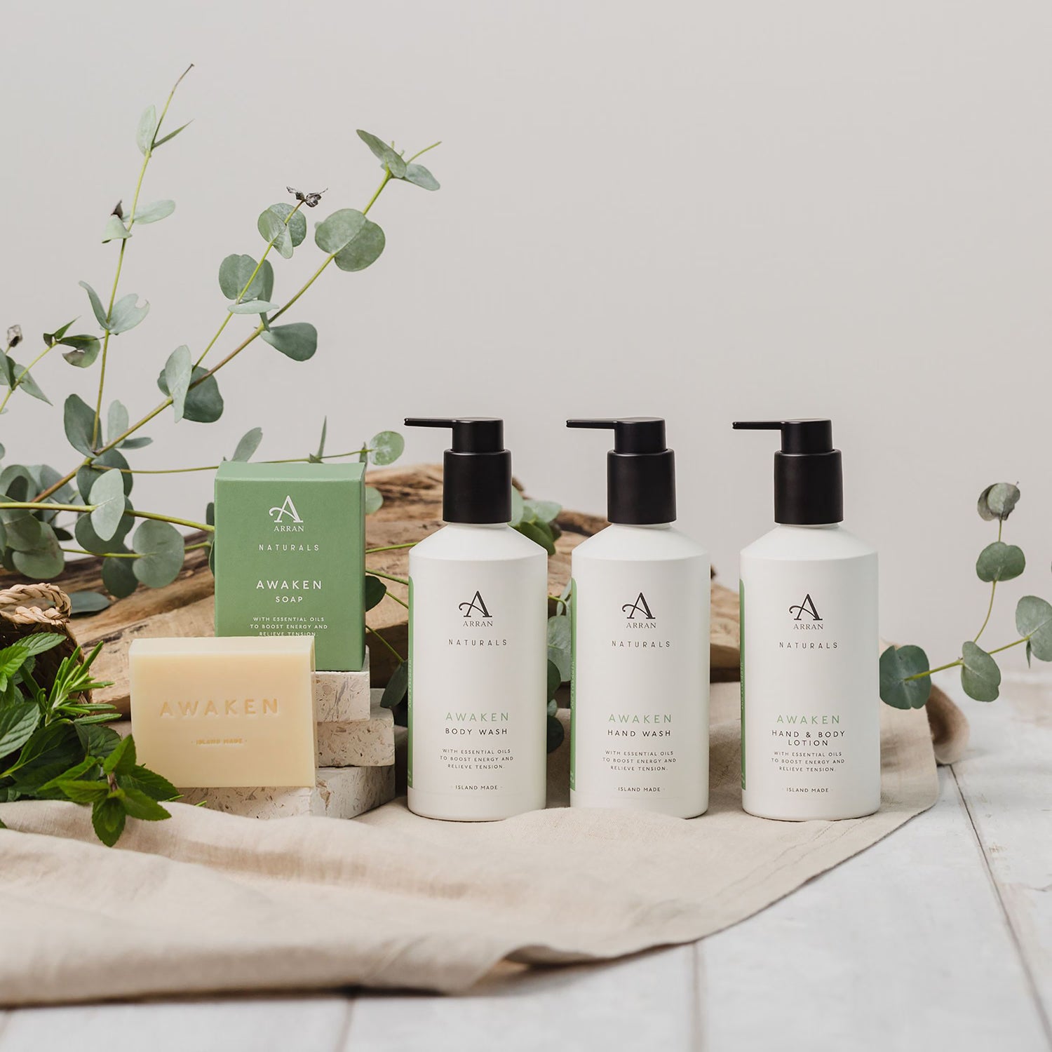 ARRAN Naturals Awaken Mint & Eucalyptus Soap 150g, UK version