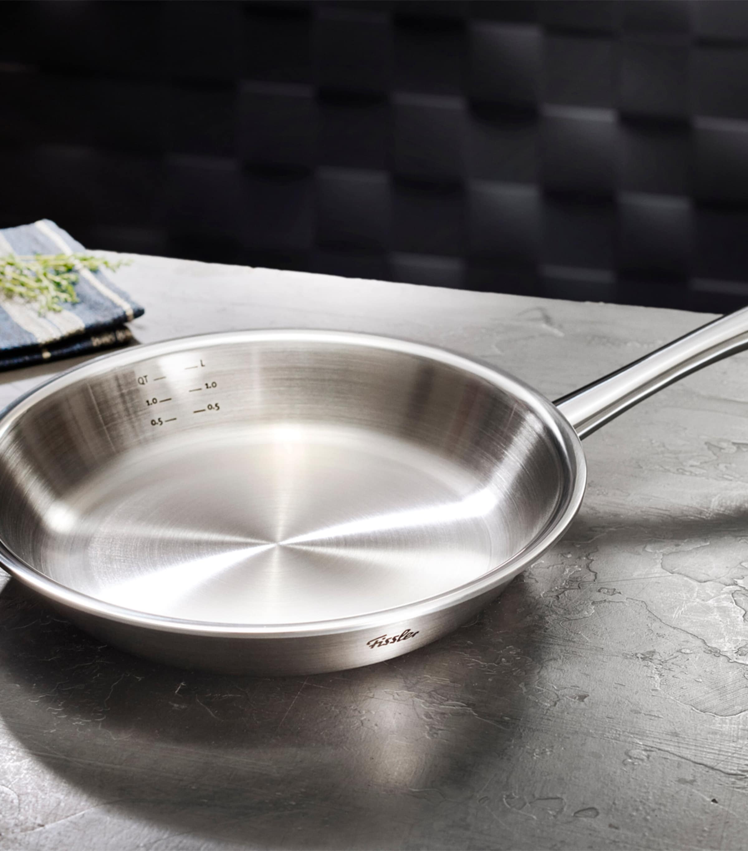 Fissler Stainless Steel M5 Pro-Ply frying pan 26cm - British product