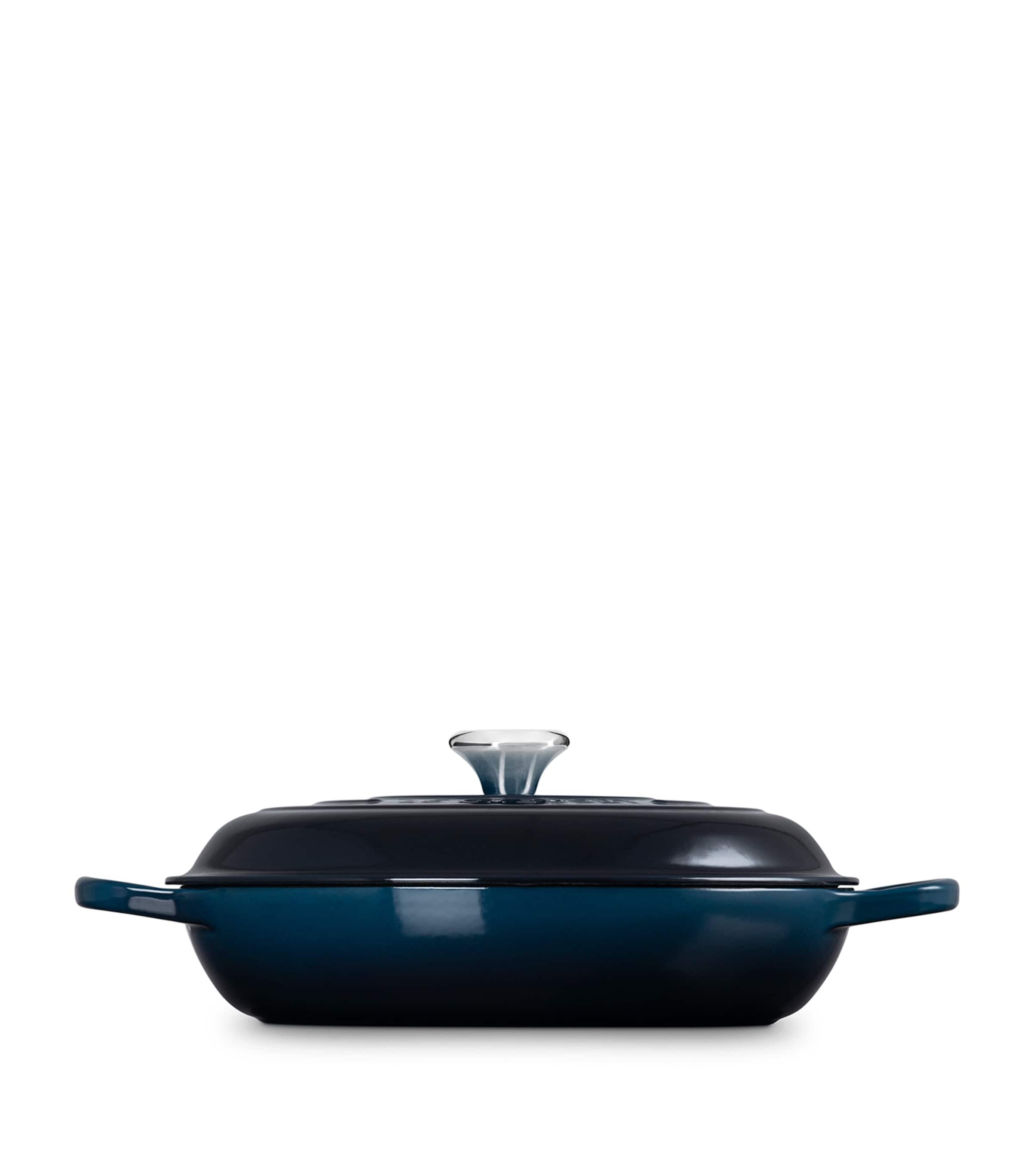 Le Creuset cast iron casserole dish 30cm, UK version