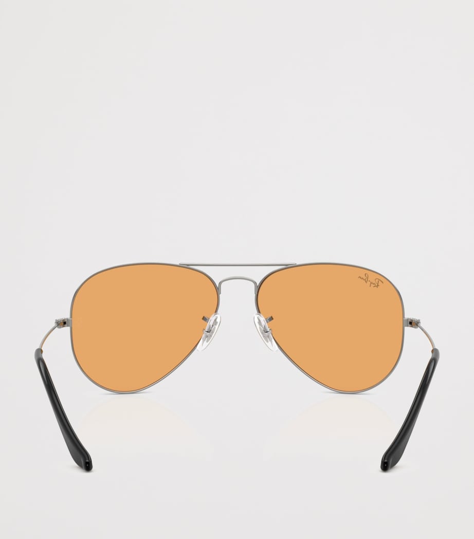 Lunettes de soleil Ray-Ban Aviator Classic avec montures en métal, version UK
