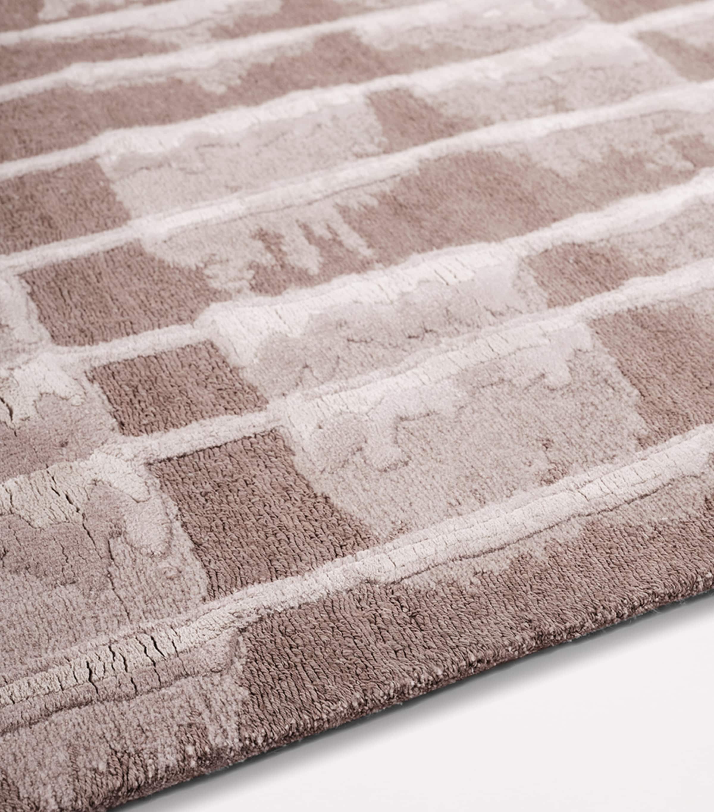 The Rug Company Elowen Peony rug 2.44m x 3.05m - British product
