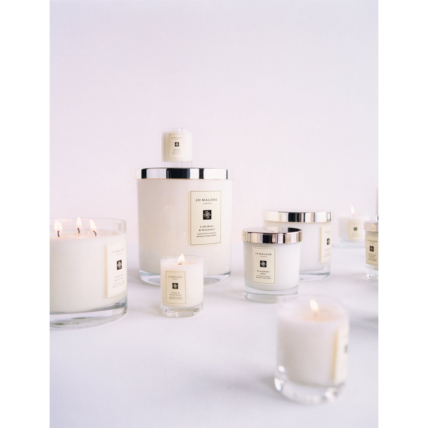 Jo Malone London Nectarine Blossom and Honey candle 200g - British product