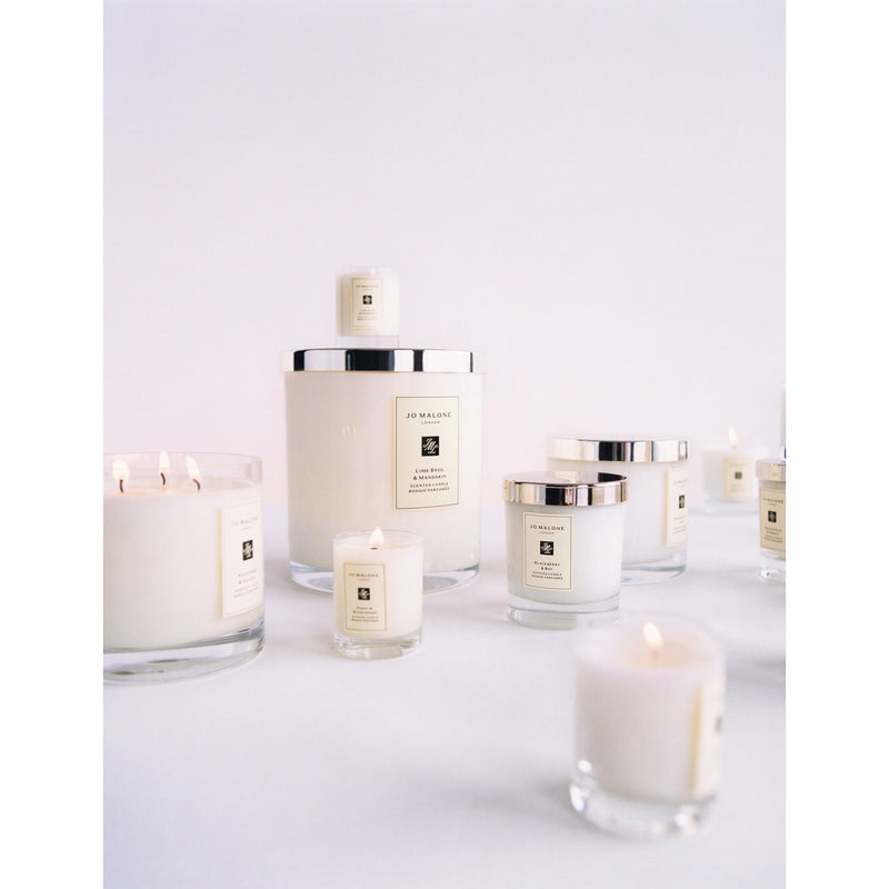 Jo Malone London Nectarine Blossom and Honey candle 200g - British product