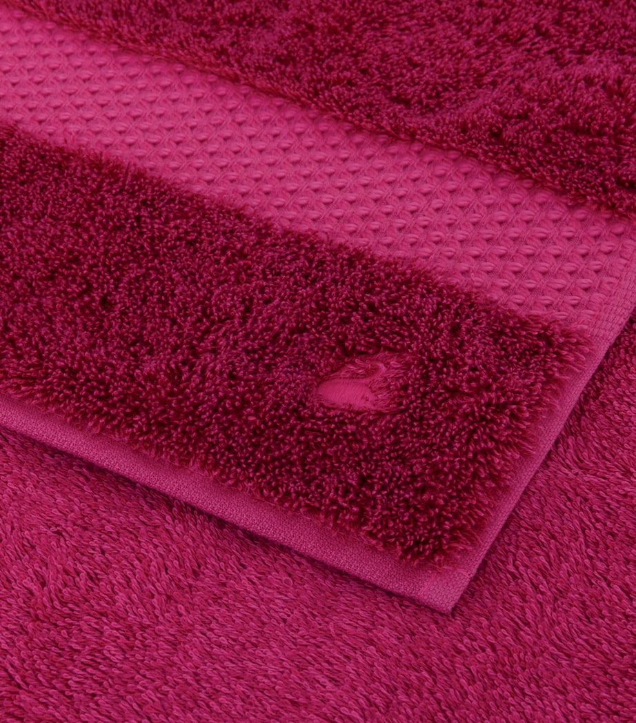 Yves Delorme Etoile guest towel 45x70cm, imported from the UK
