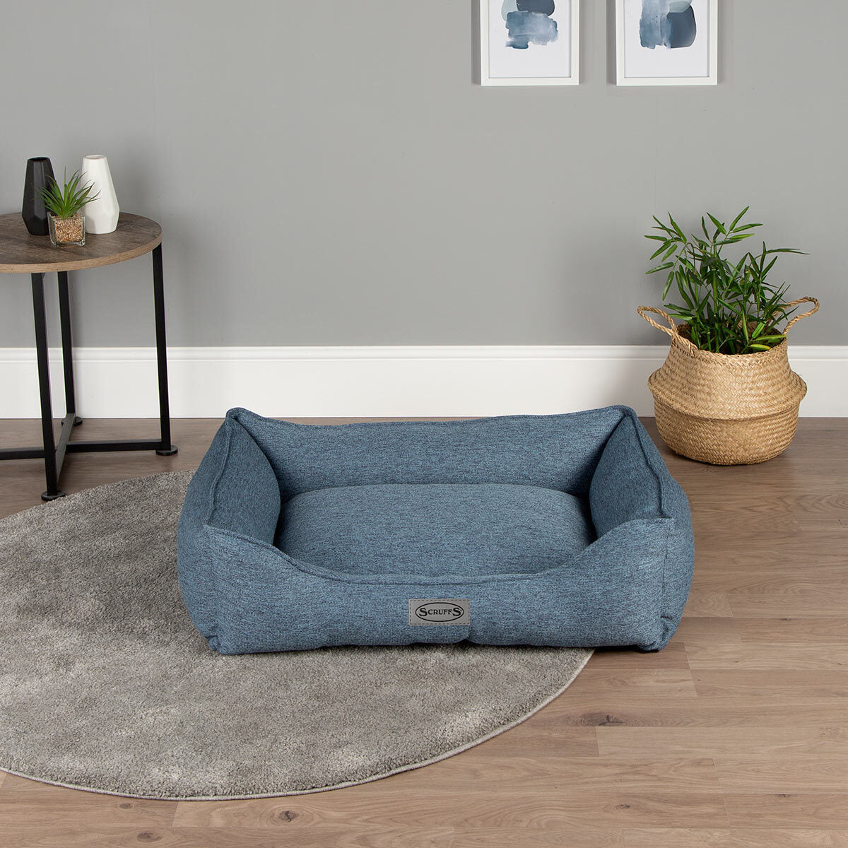 Scruffs pet bed Manhattan medium box 60x50cm (British brand)