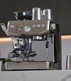 Sage Barista Express Impress coffee machine with integrated grinder and 2L water tank (British brand)