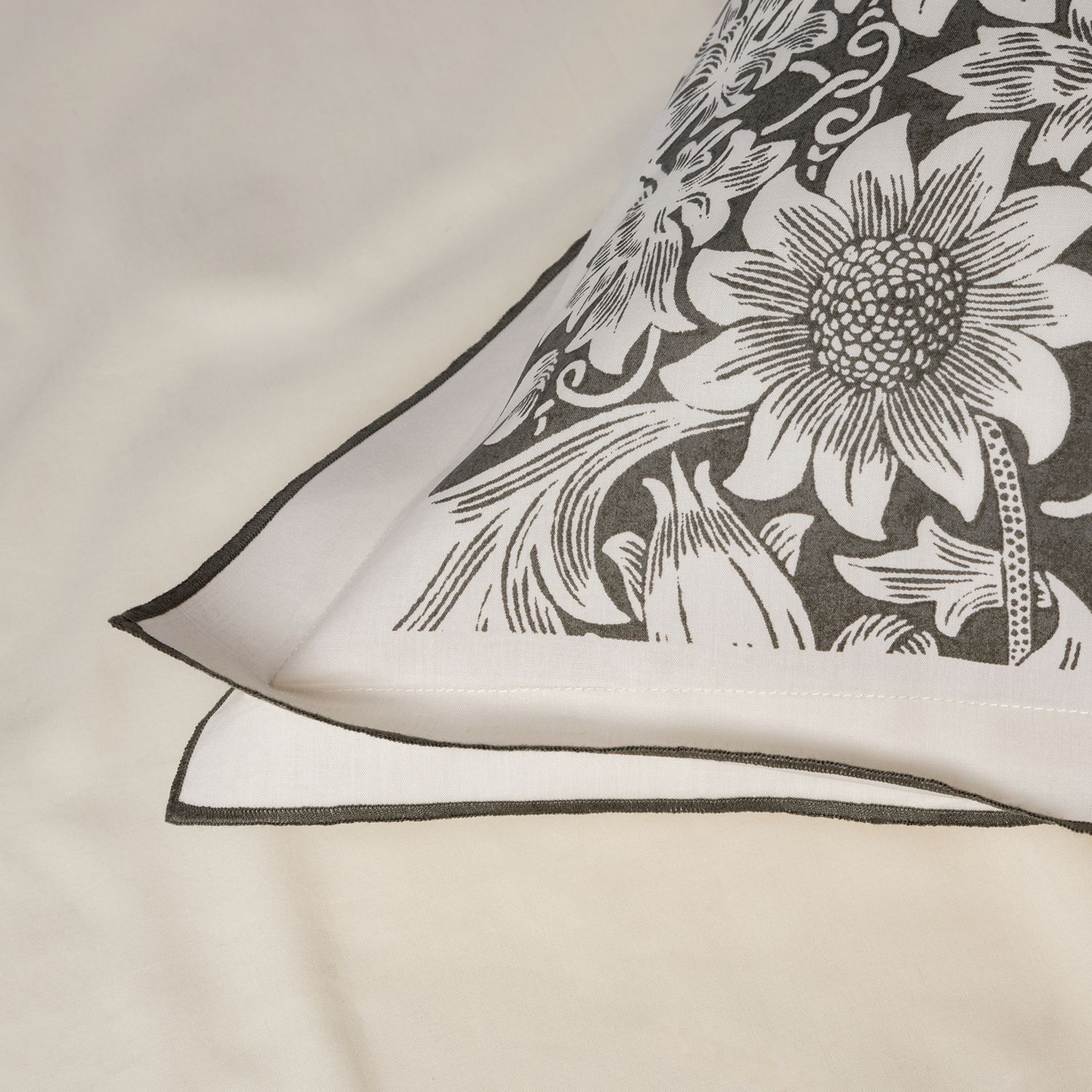 Habitat x Morris & Co. Sunflower Woodblock Bedding - Double