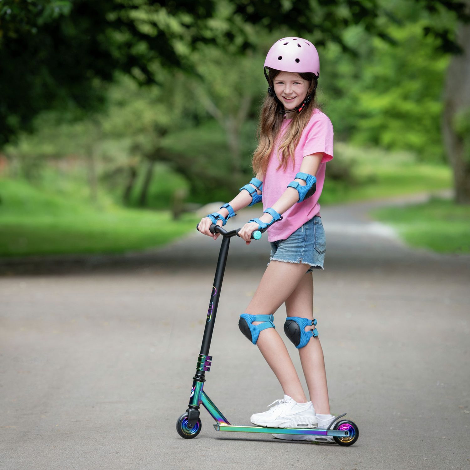 EVO Neo Frenzy Neochrome stunt scooter (British brand)