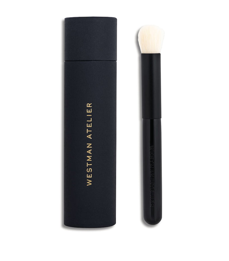 Westman Atelier compact blender brush with synthetic bristles (British brand)