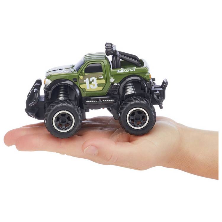 Revell Control Dodge RAM Field Hunter RC car - British product