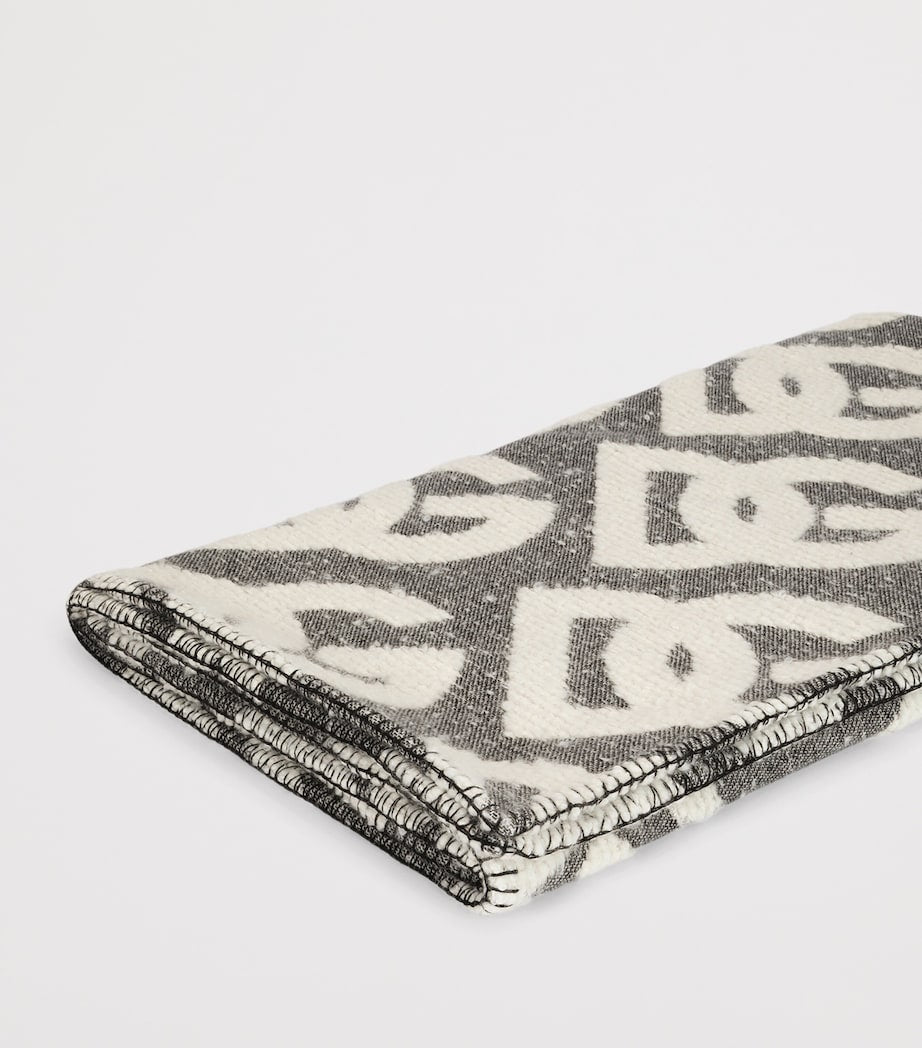 Dolce&Gabbana Casa wool-cashmere-silk logo throw 140x180cm, imported from the UK