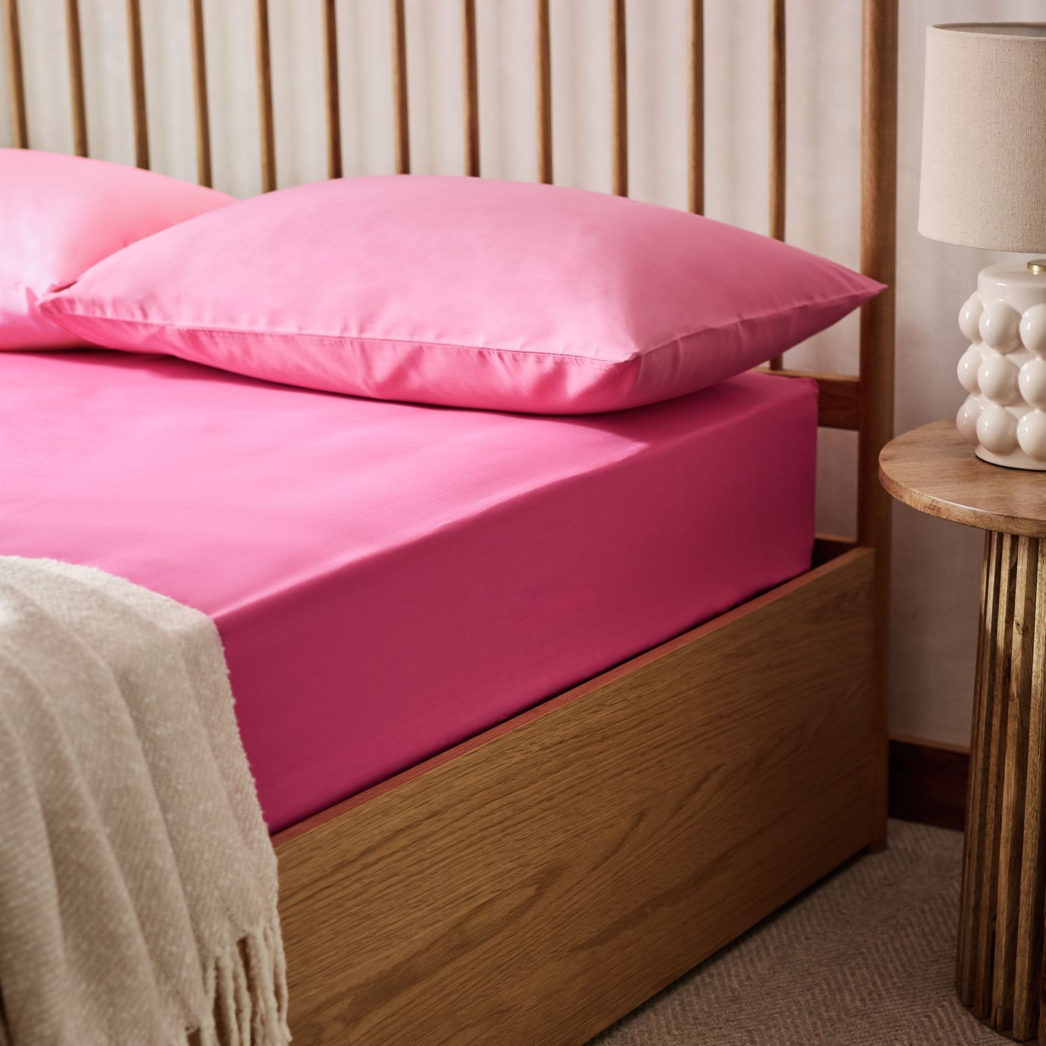 Habitat Extra Deep Plain Pink Fitted Sheet - King size