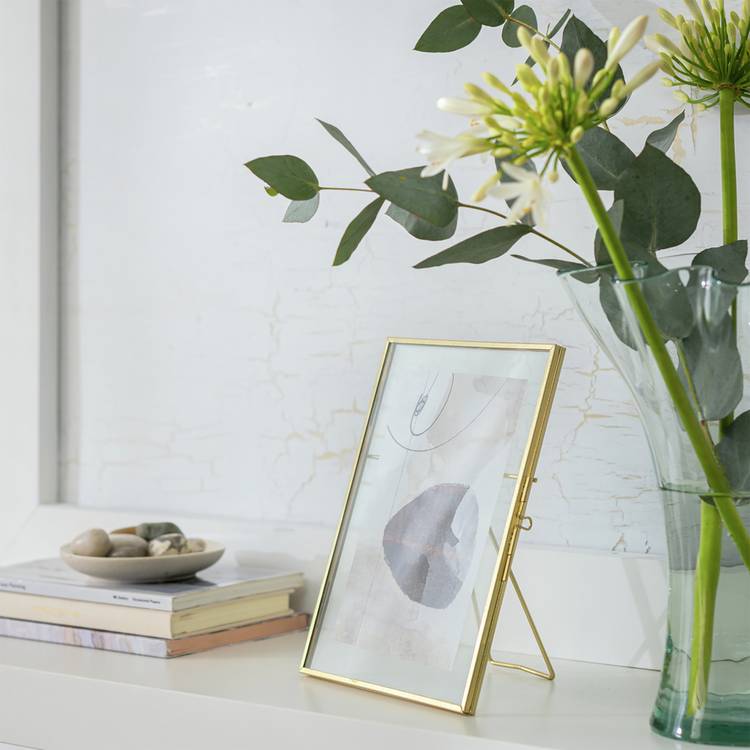 Habitat gold metal easel frame 4x6 - British product