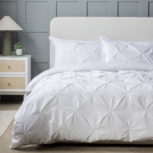 Argos Home pinch pleat pintuck white bedding set double (British brand)