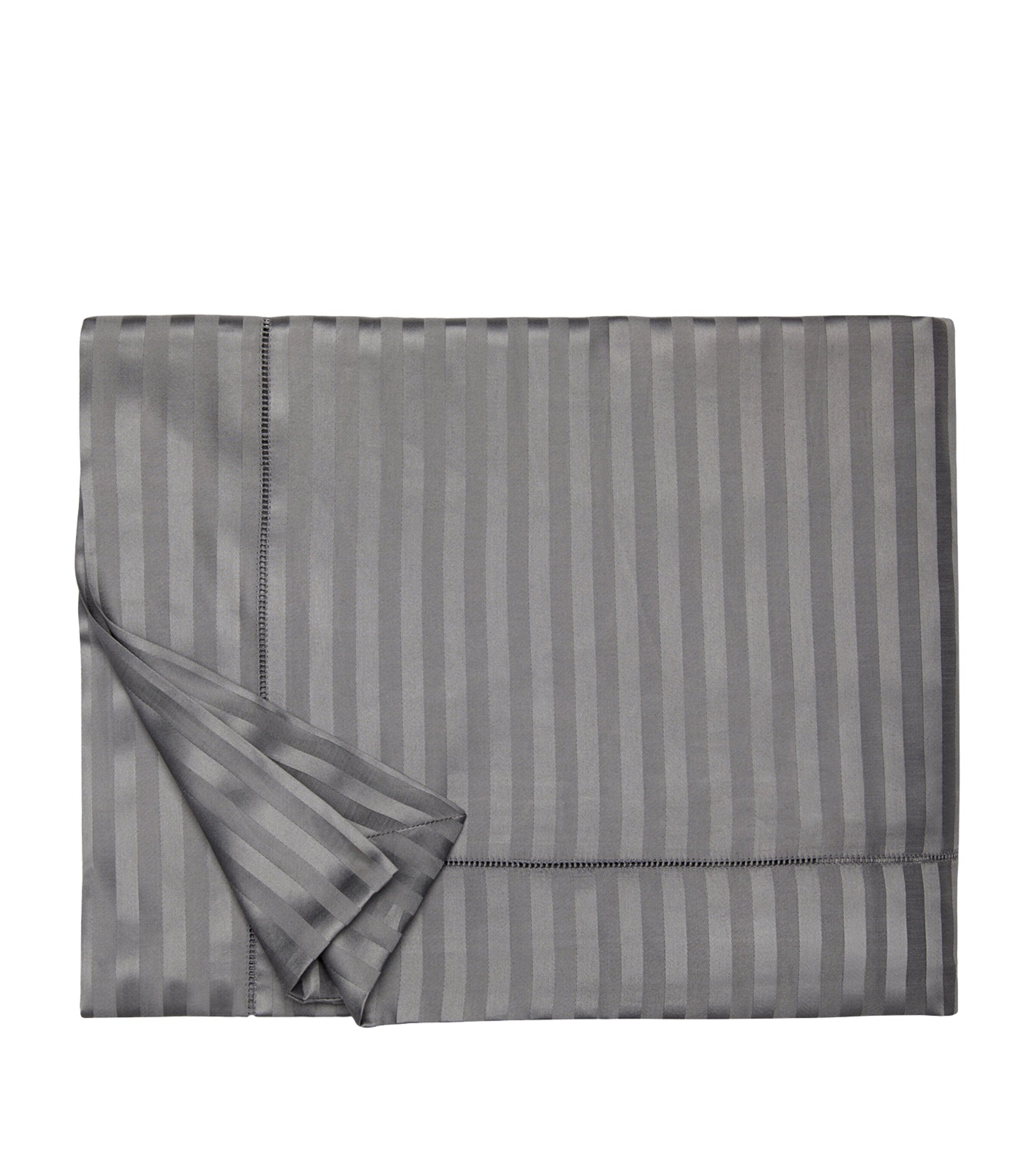 Pratesi striped king duvet cover 230cm x 220cm, imported from the UK