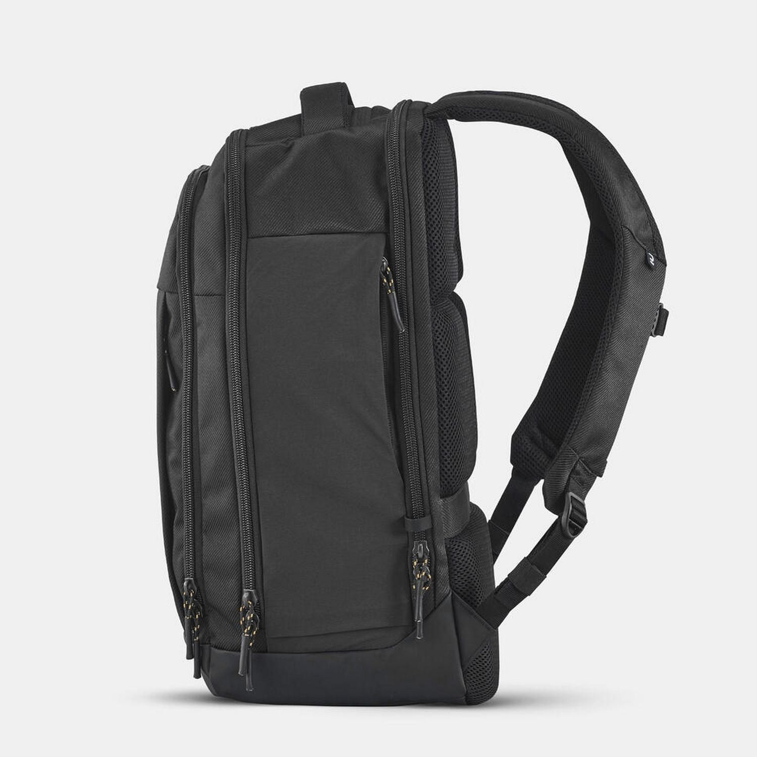 Decathlon multi-compartment backpack 23L black, UK version