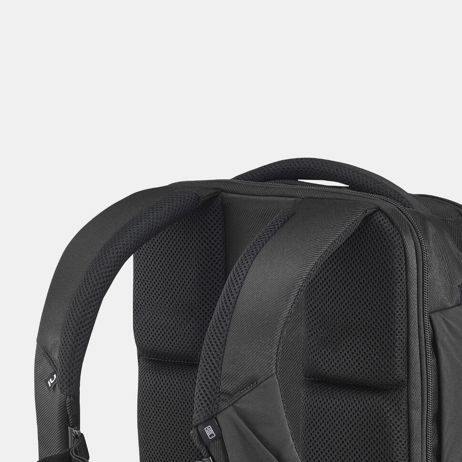 Decathlon multi-compartment backpack 23L black, UK version