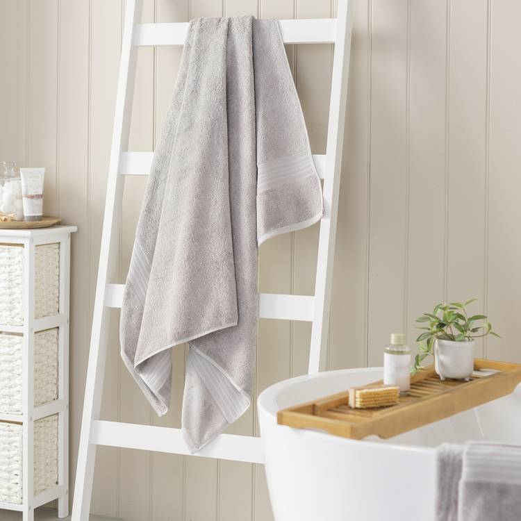 Habitat Egyptian cotton bath sheet silver (British brand)
