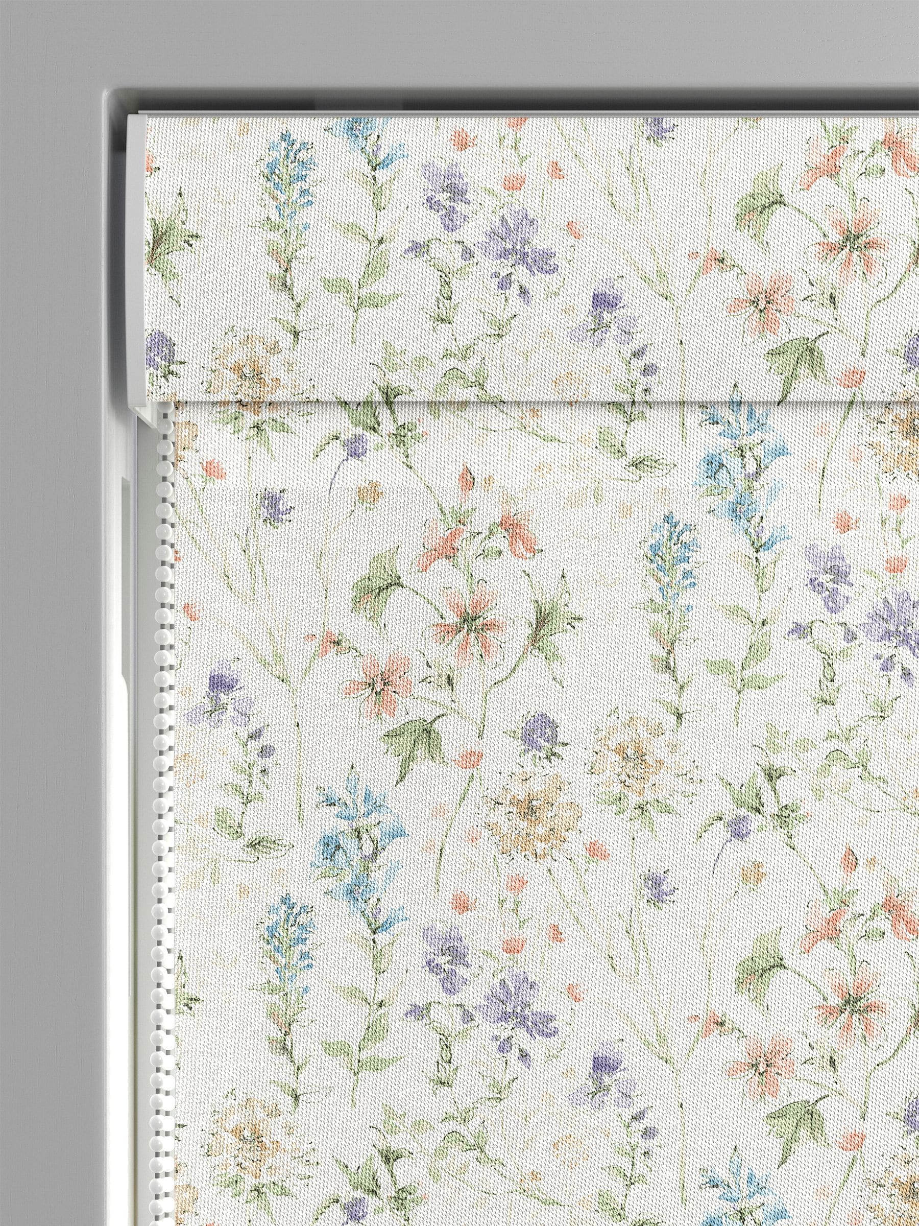 Laura Ashley Wild Meadow roman blind, chalk pink - British product