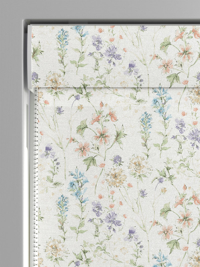 Laura Ashley Wild Meadow roman blind, chalk pink - British product