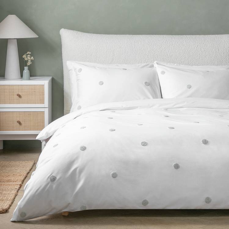 Argos Home tufted polka dot single bedding set, imported from the UK