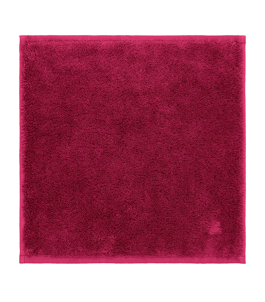 Yves Delorme Étoile face cloth 33cm x 33cm, imported from the UK