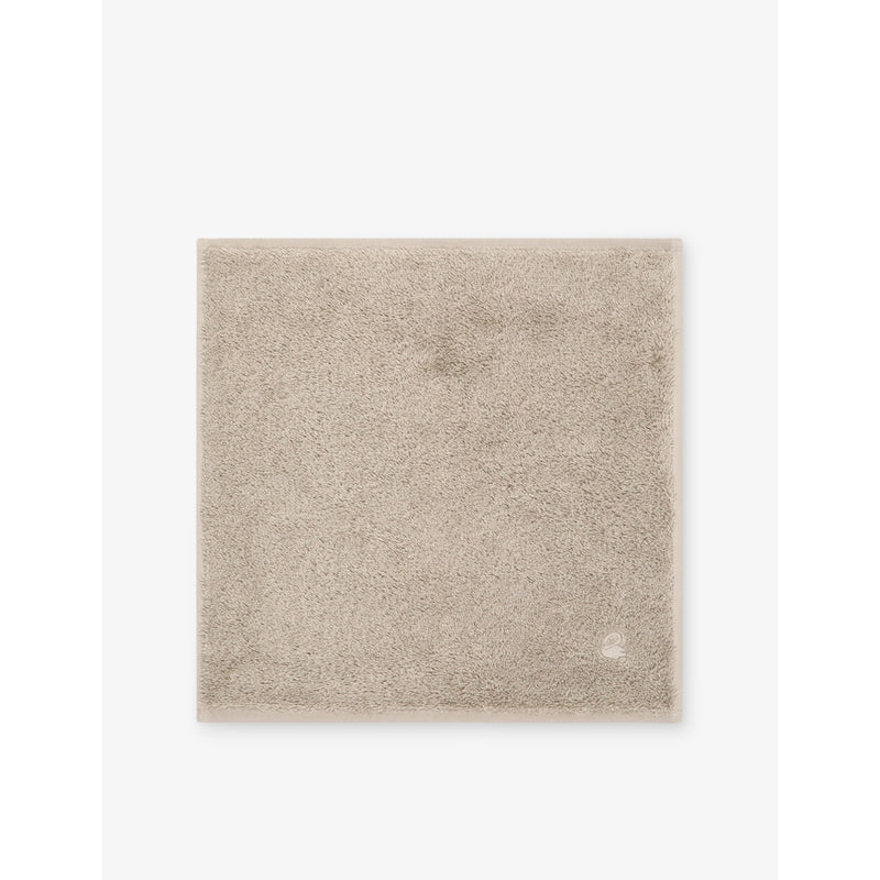 Yves Delorme Etoile face cloth in pierre 33cm, imported from the UK