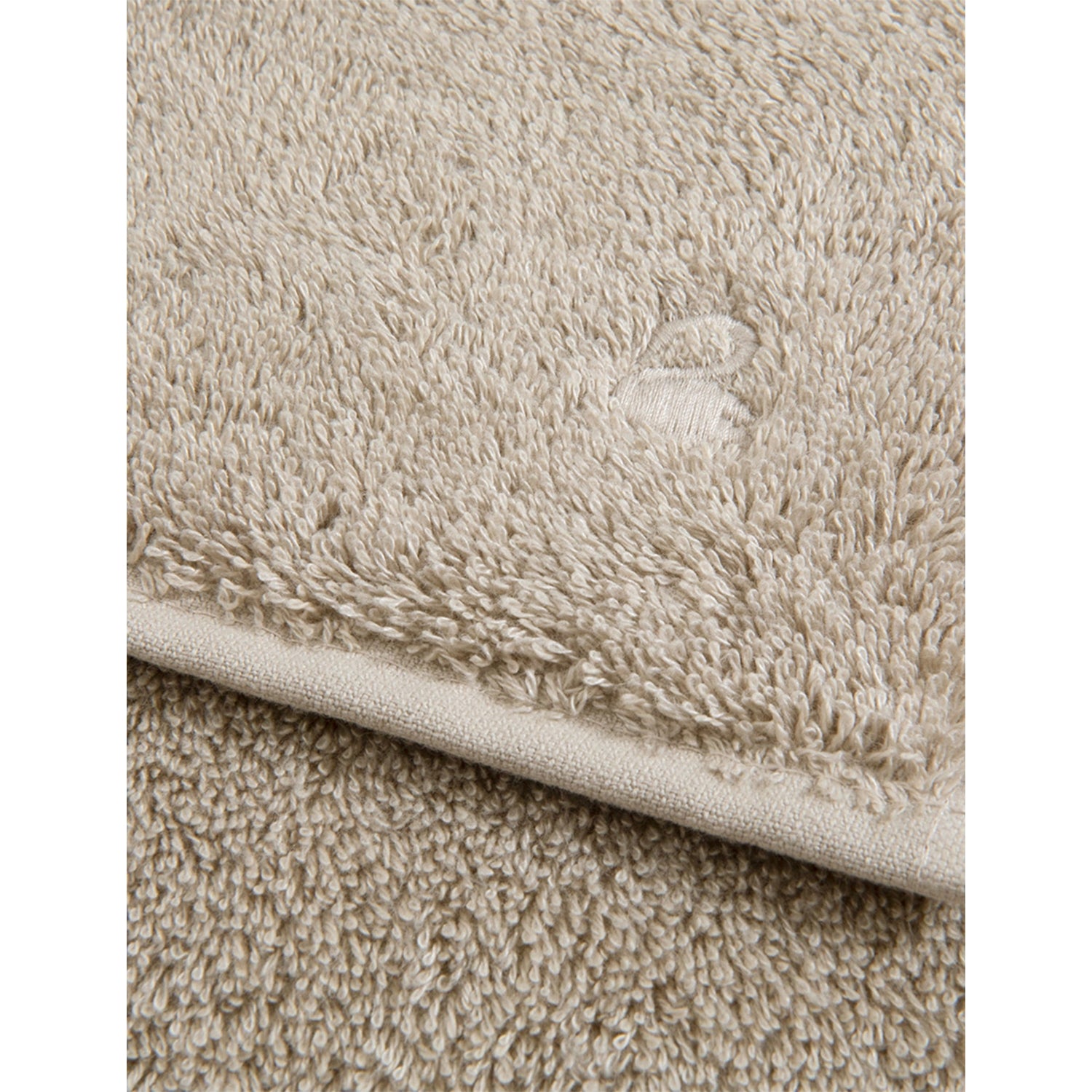 Yves Delorme Etoile face cloth in pierre 33cm, imported from the UK