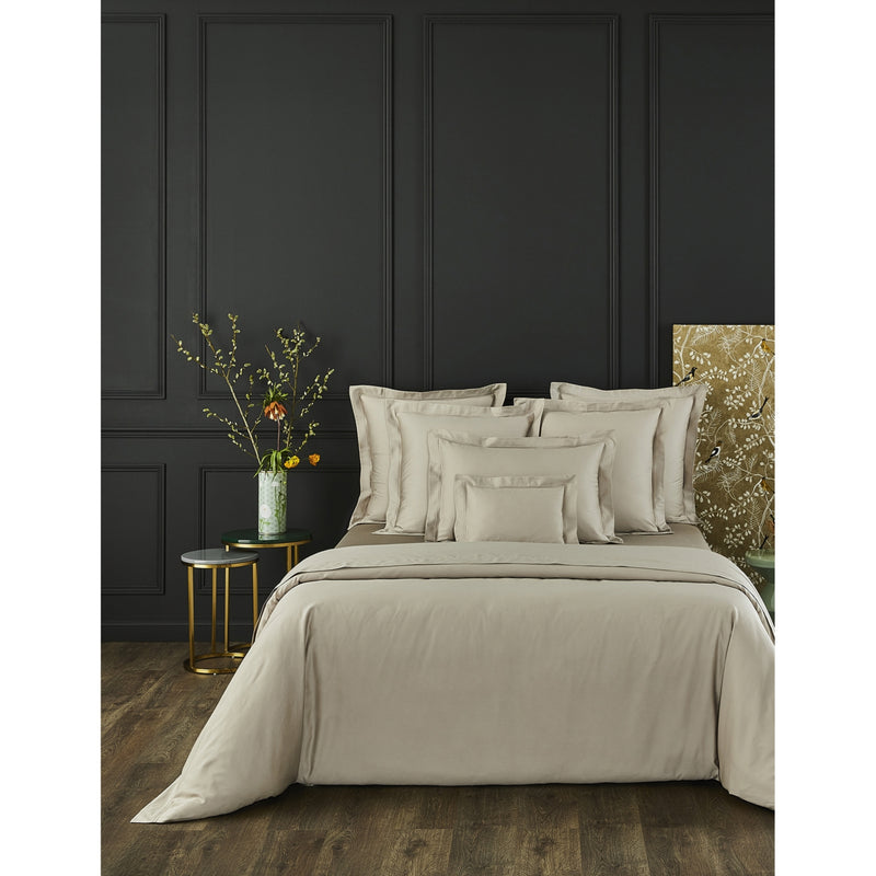 Yves Delorme cotton sateen flat sheet 300 thread count (British brand)
