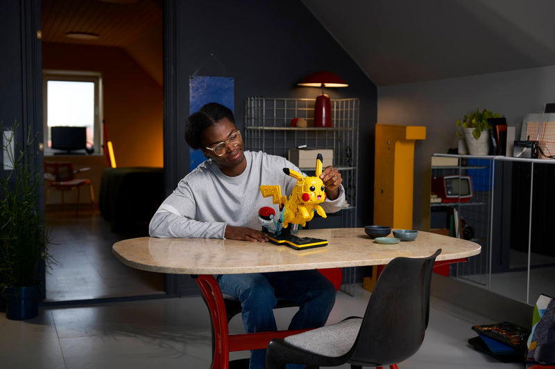 LEGO Pikachu and Poké Ball building set, 72152 - British product