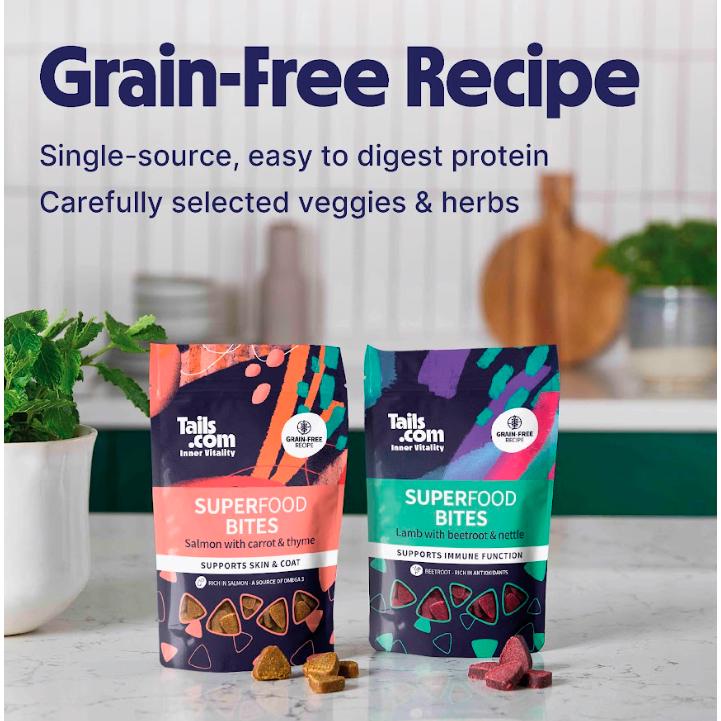 Tails.com Superfood Bites lamb beetroot nettle 80g, imported from the UK